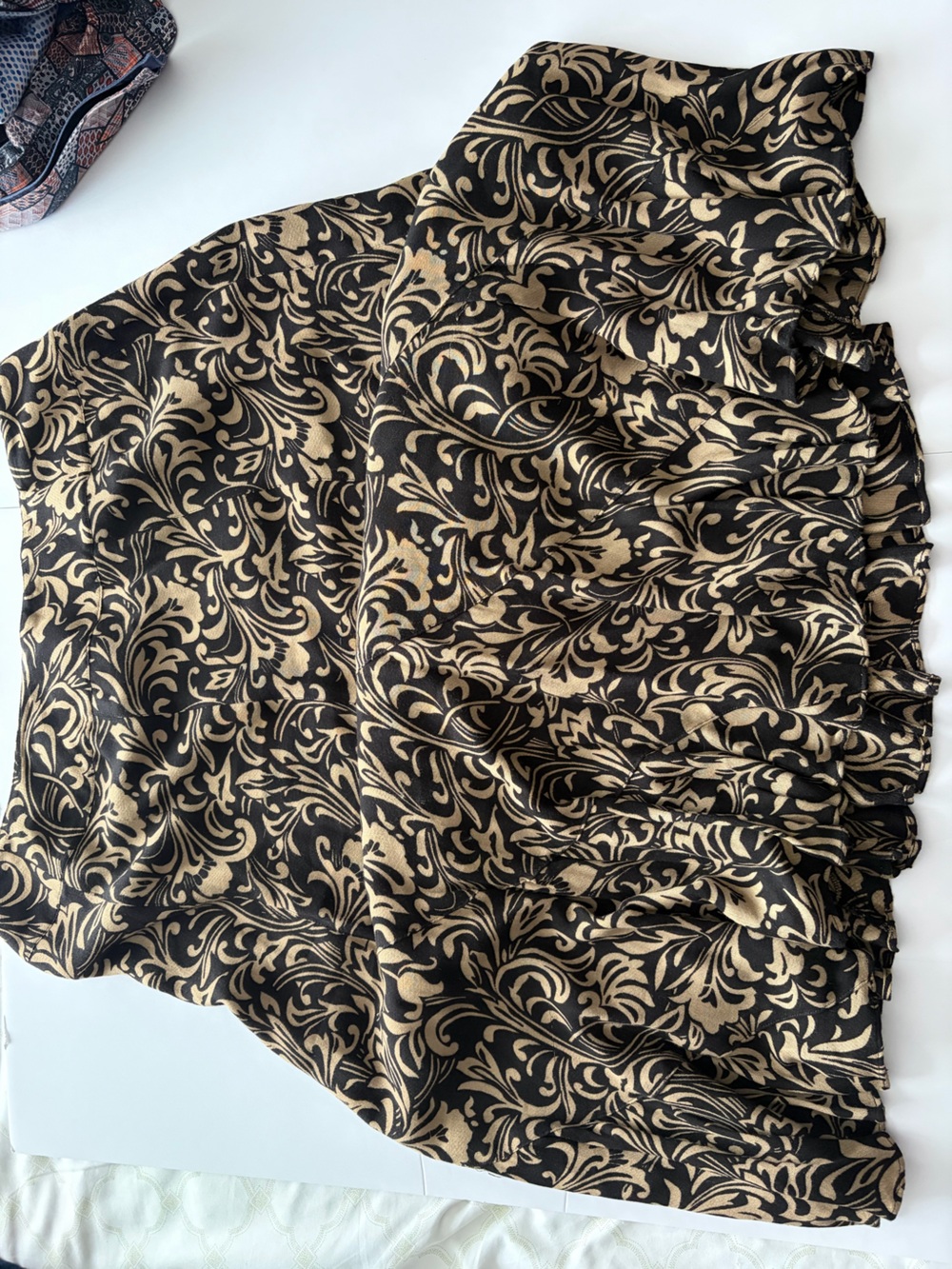 Jones New York Black and Gold Scroll Print Mini Skirt